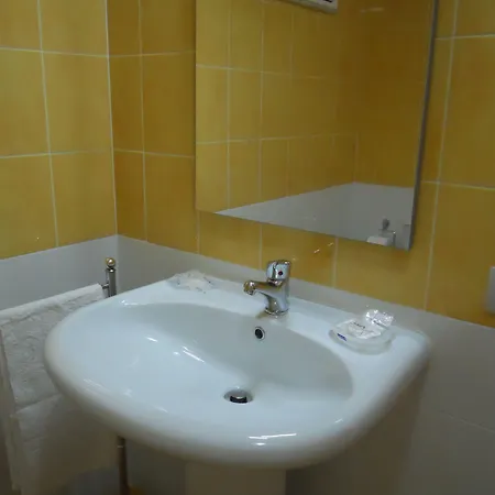 Mediterraneo לינה וארוחת בוקר