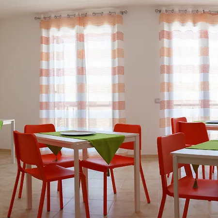 Mediterraneo לינה וארוחת בוקר פלורידיה